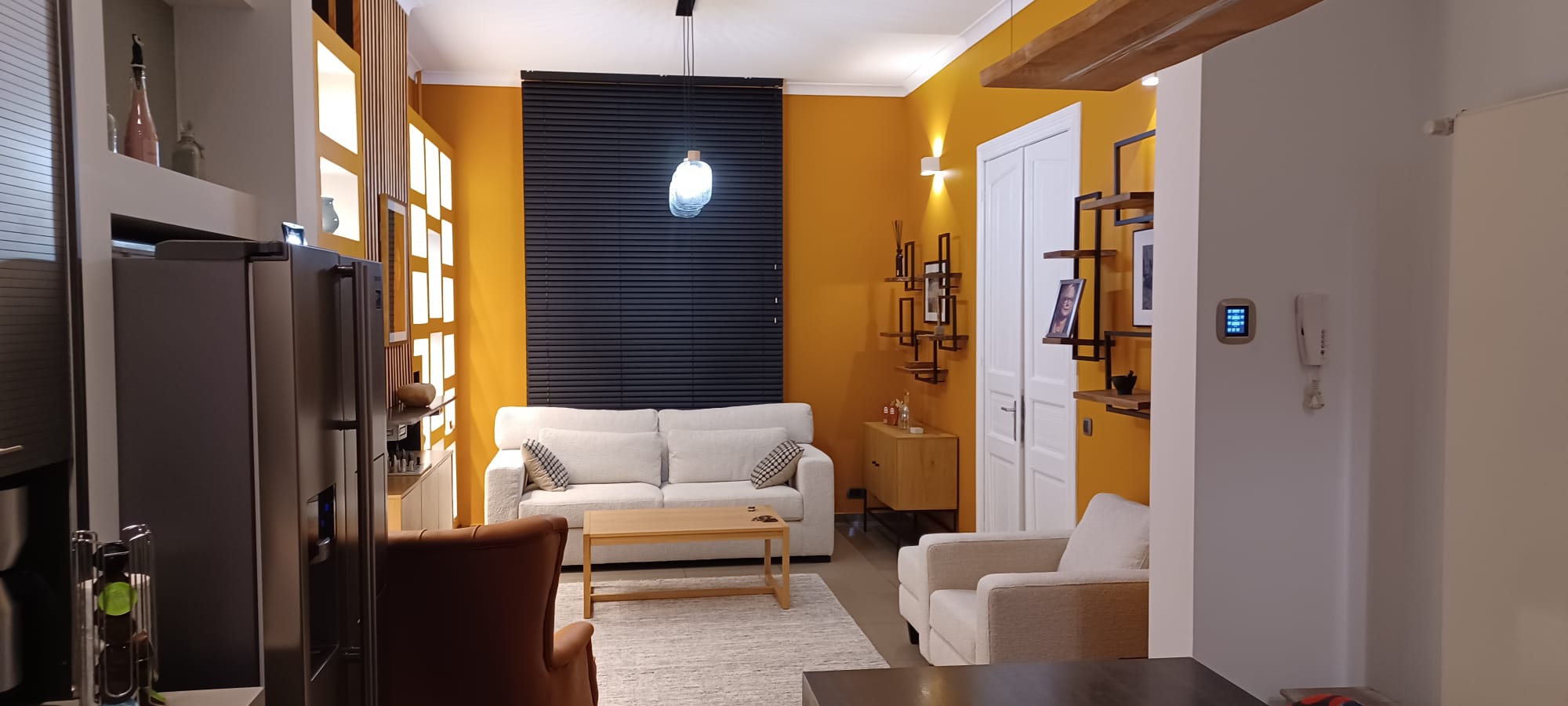 Woonkamer na renovatie – DECONOVO interieur decoratie resultaat